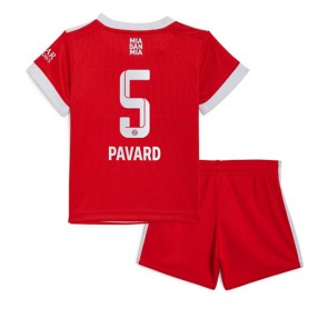 Bayern Munich Benjamin Pavard #5 Hjemmedraktsett Barn 2022-23 Kortermet (+ Korte bukser)